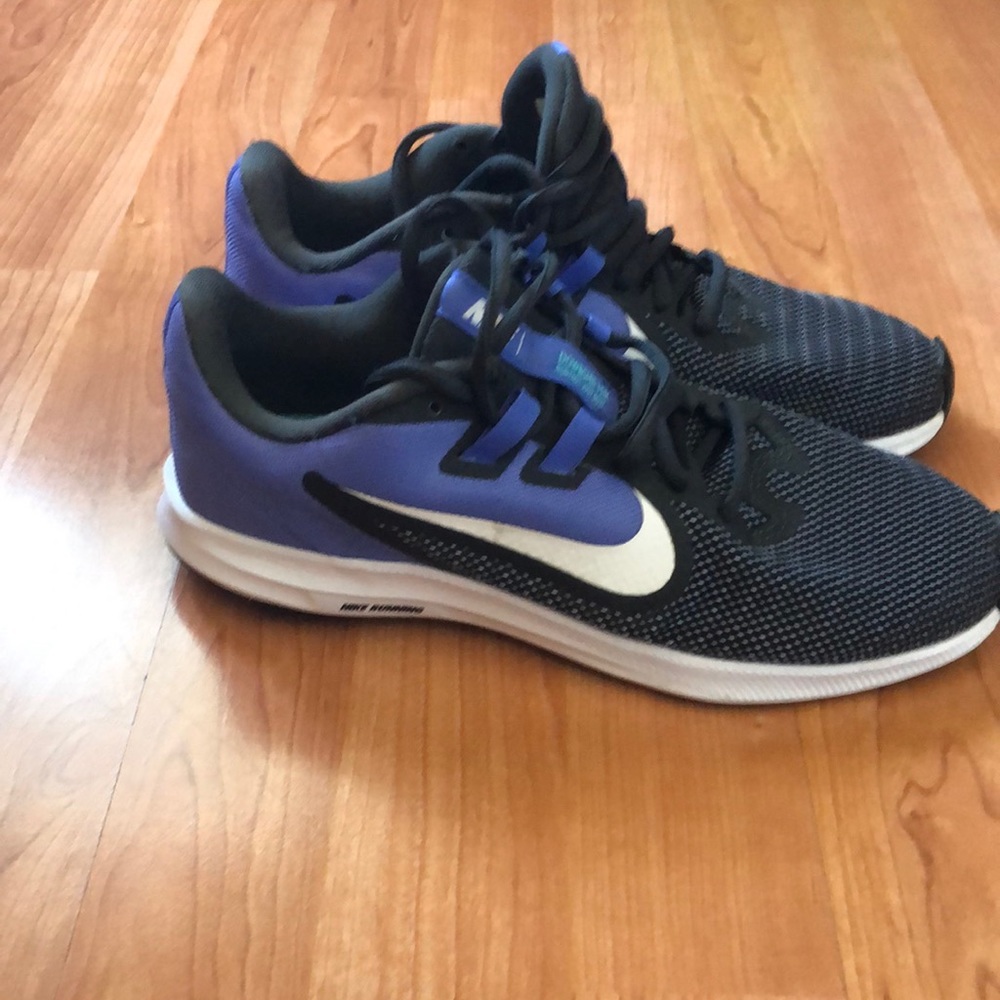 Nike downshifter 9 running shoes Sz 8